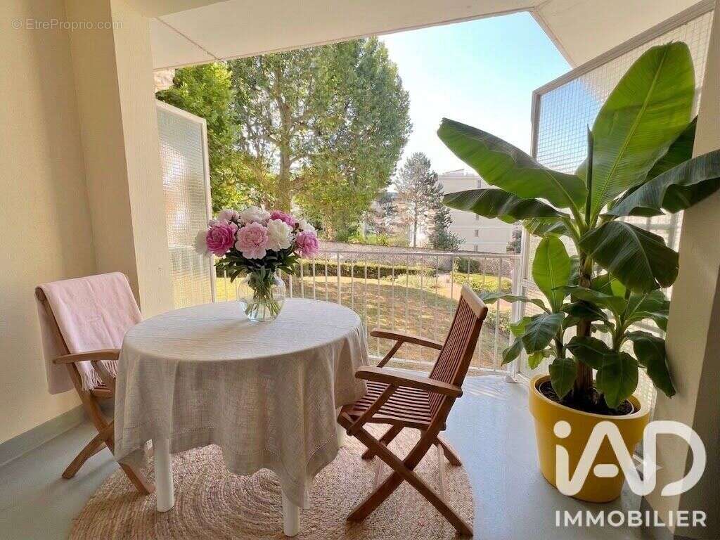 Photo 2 - Appartement à VERSAILLES