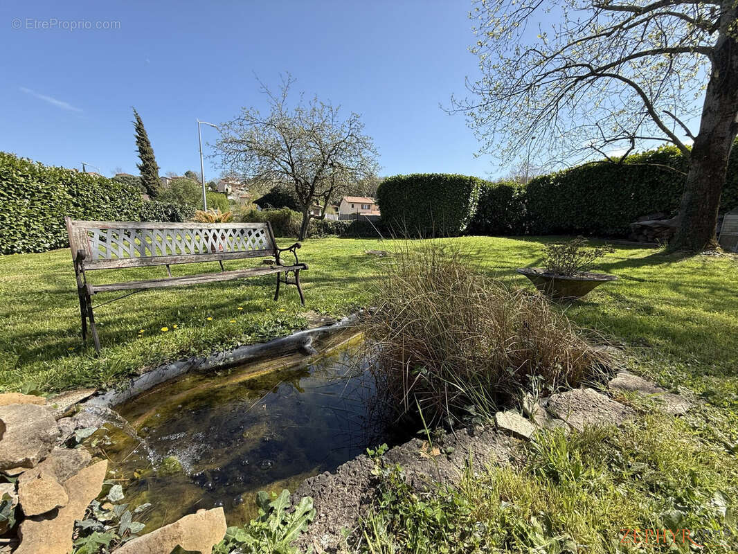 Maison à CIVRIEUX-D&#039;AZERGUES