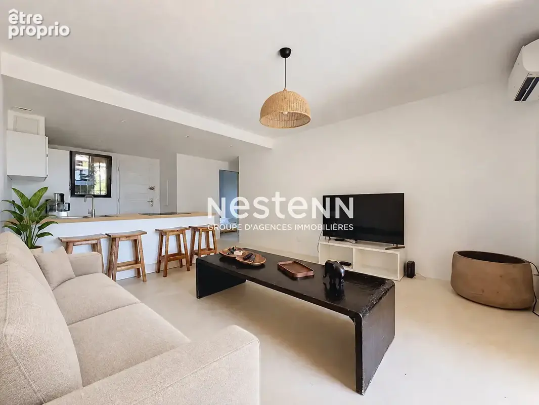 Golfe-Juan - 2P - 40m² - Rez-de-Jardin 96m² - Vue mer - Garage - Sud - photo 5