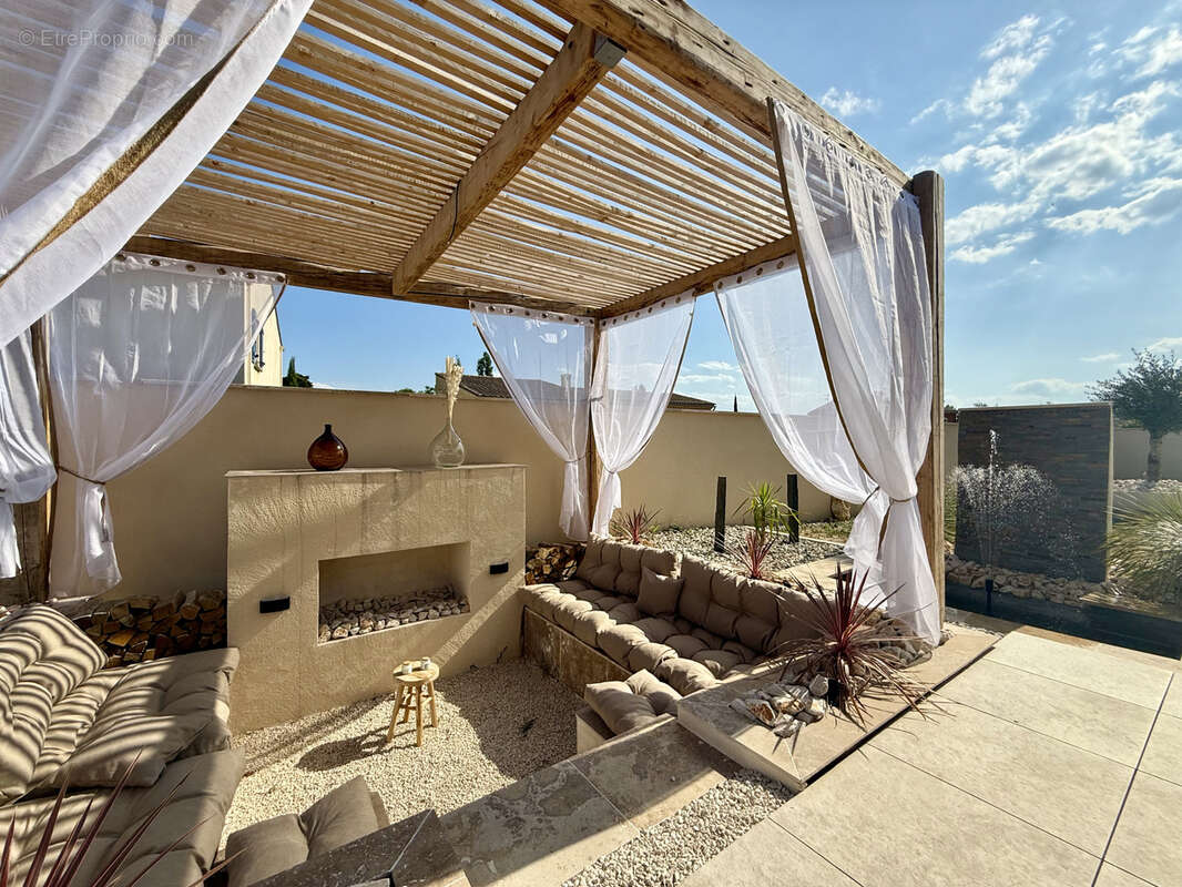 Maison à TULETTE