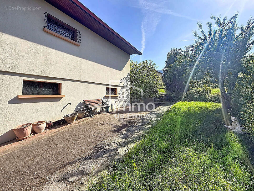 Maison à BELLEGARDE-SUR-VALSERINE