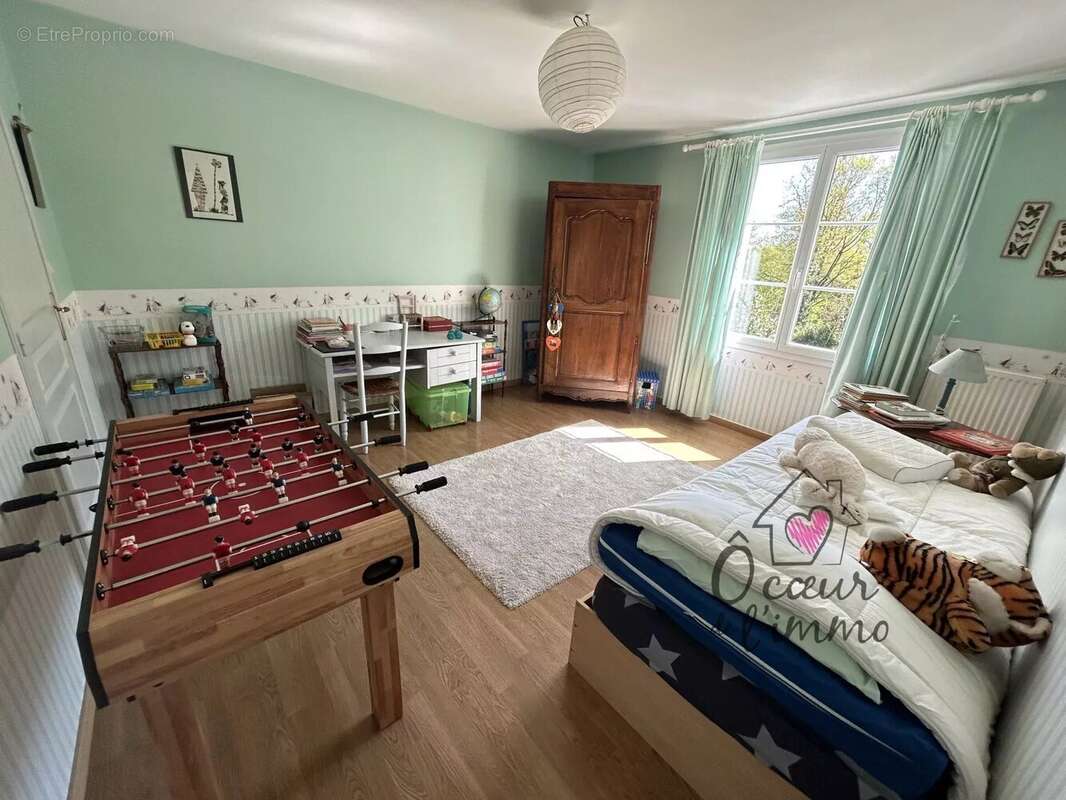 Maison à CHANTELOUP-LES-BOIS