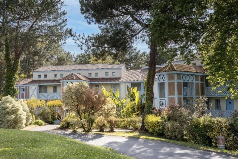 Appartement à MOLIETS-ET-MAA