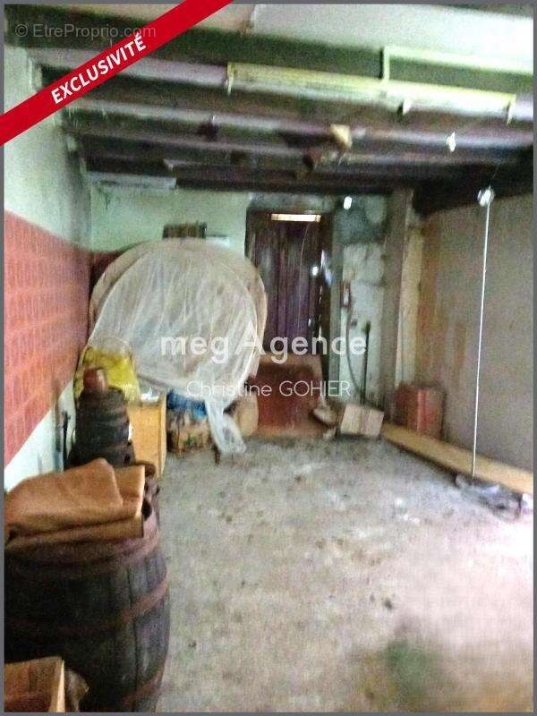 Maison à BRIZAMBOURG