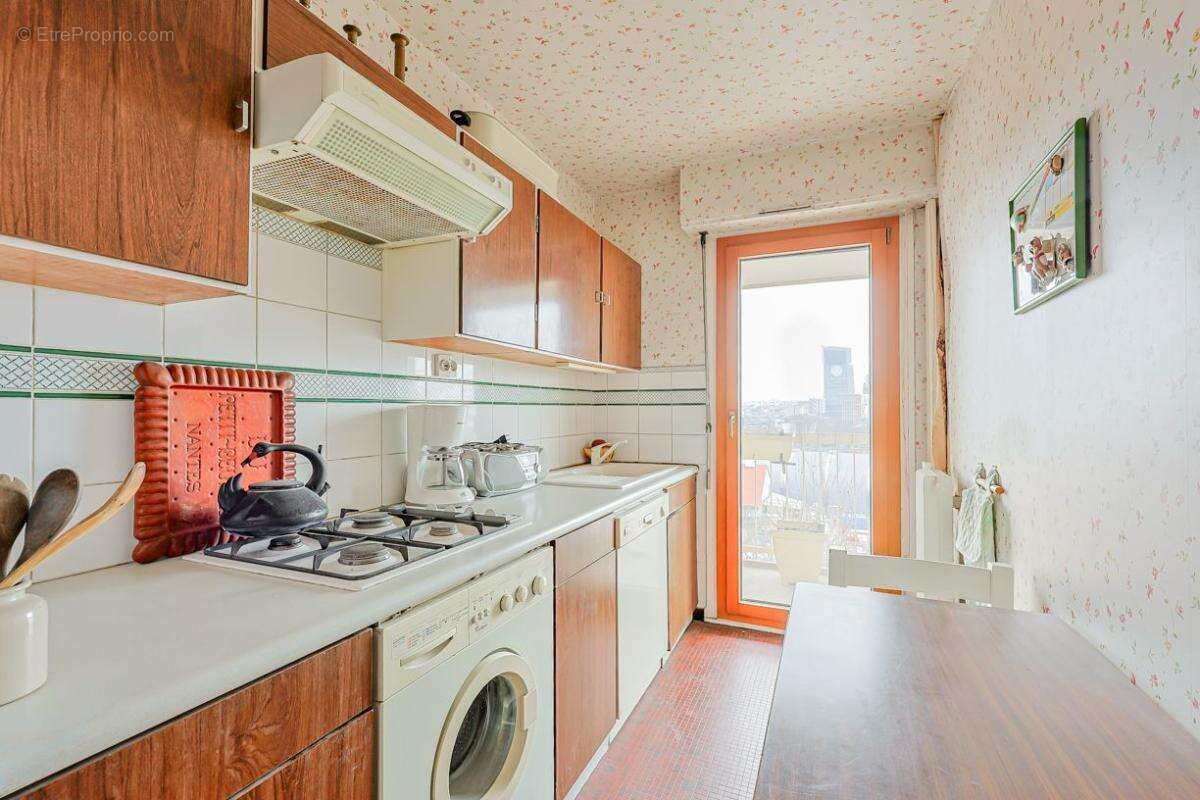 Appartement à PARIS-12E