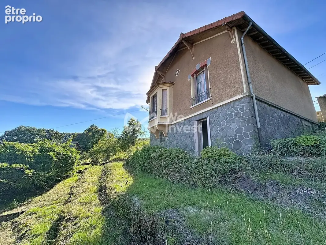 Maison à VOLVIC