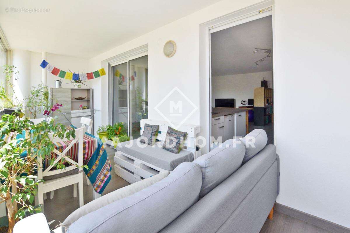 Appartement à MARSEILLE-5E