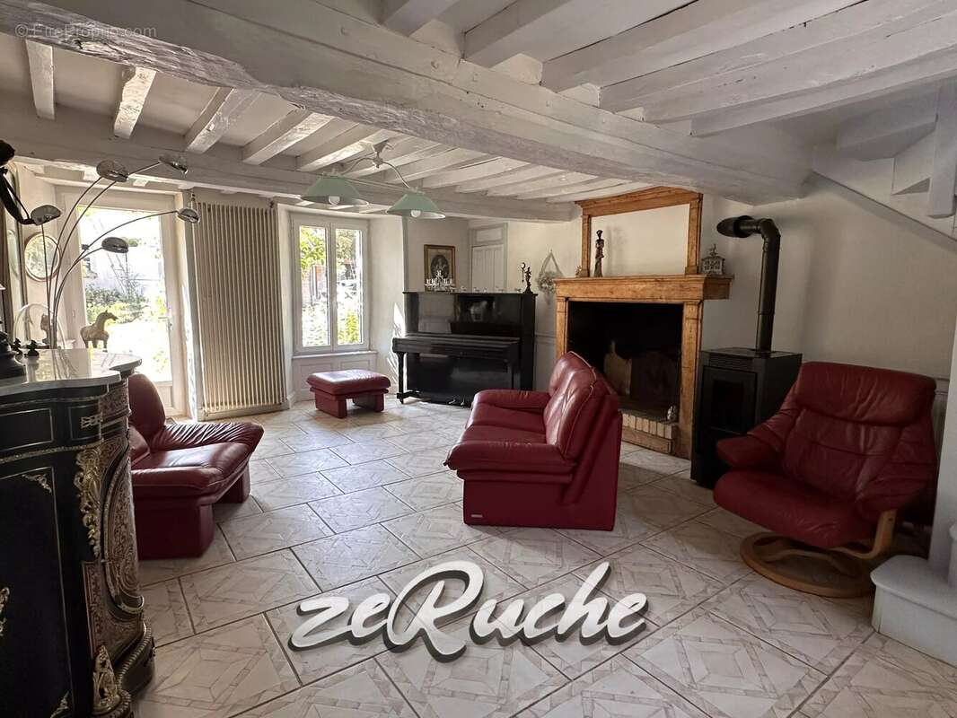 Grande maison de caractère à Cahagnes de 411m², 3 chambres d'hôtes et 2 gîtes - photo 8