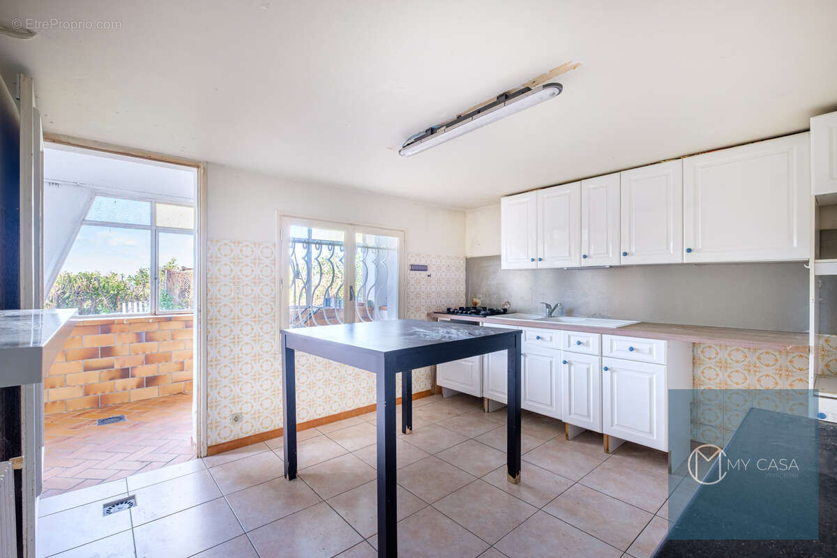 Maison à SAINT-PIERRE-DE-CHANDIEU