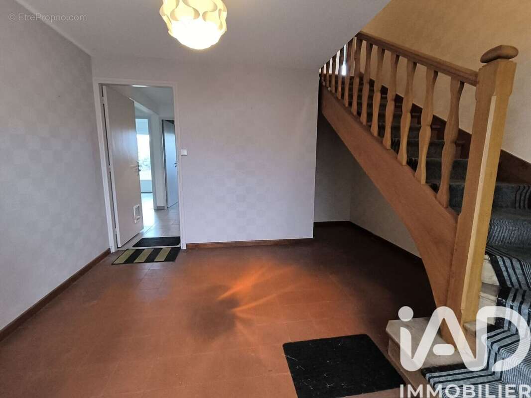Maison 142 m² à Pineuilh  - photo 7