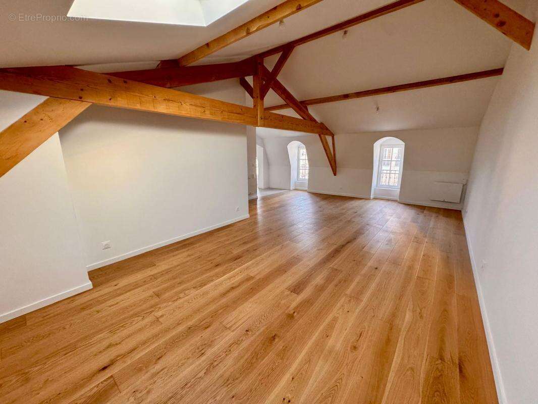 Magnifique Duplex T4 lumineux 97 m² – Neuf, frais de notaire réduits - photo 2