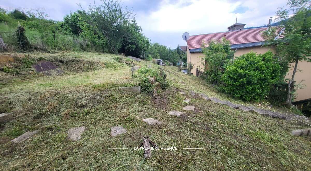 Maison à SAINT-CLEMENT-SUR-VALSONNE