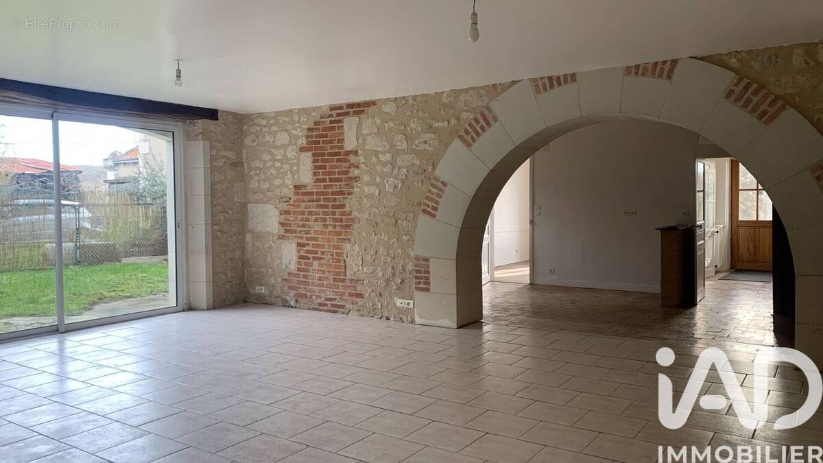 Photo 1 - Maison à SAINTE-MAURE-DE-TOURAINE
