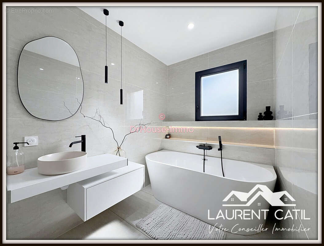 Maison à ROMANS-SUR-ISERE