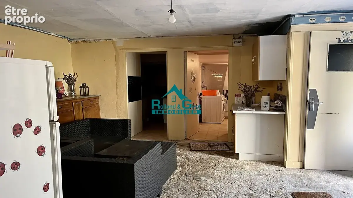 Maison en pierres - Idélalement située -TRAVAUX à PREVOIR - photo 5