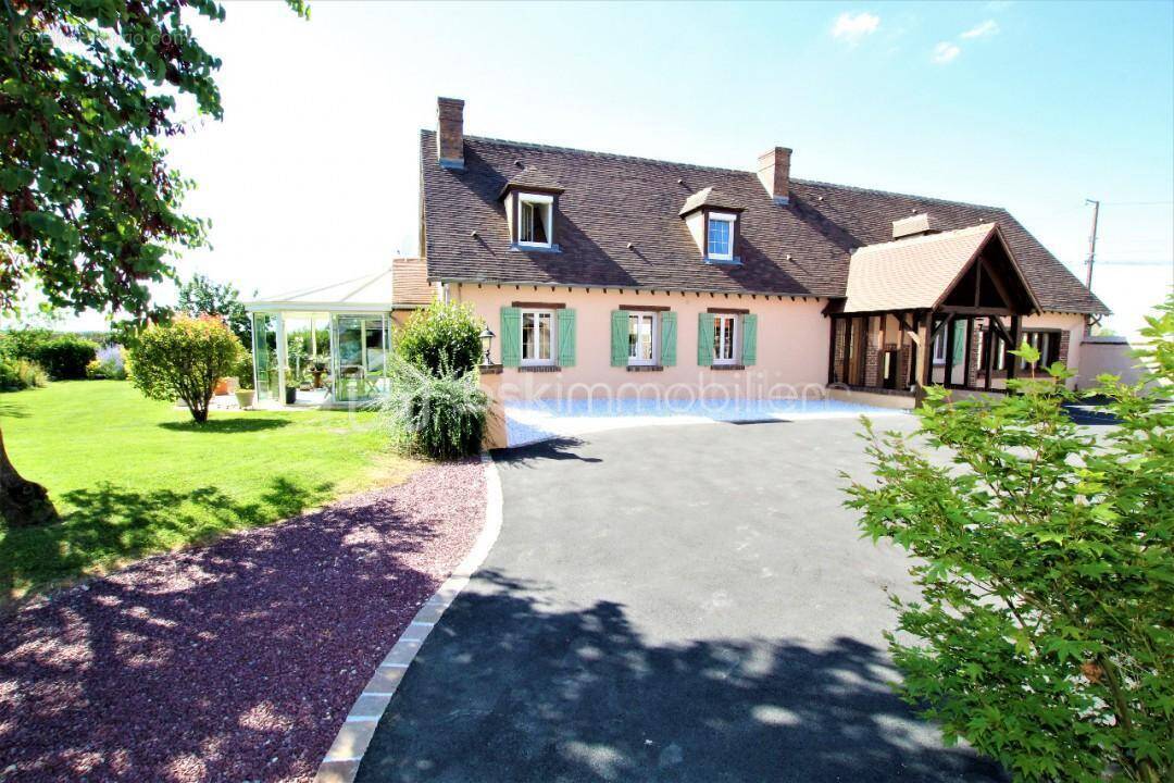 Maison à MIGNIERES
