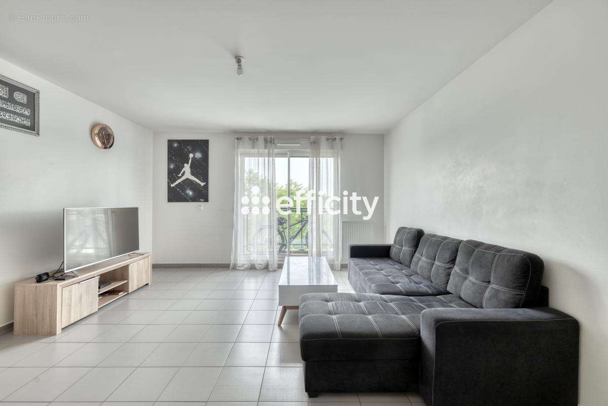 Appartement à CHELLES