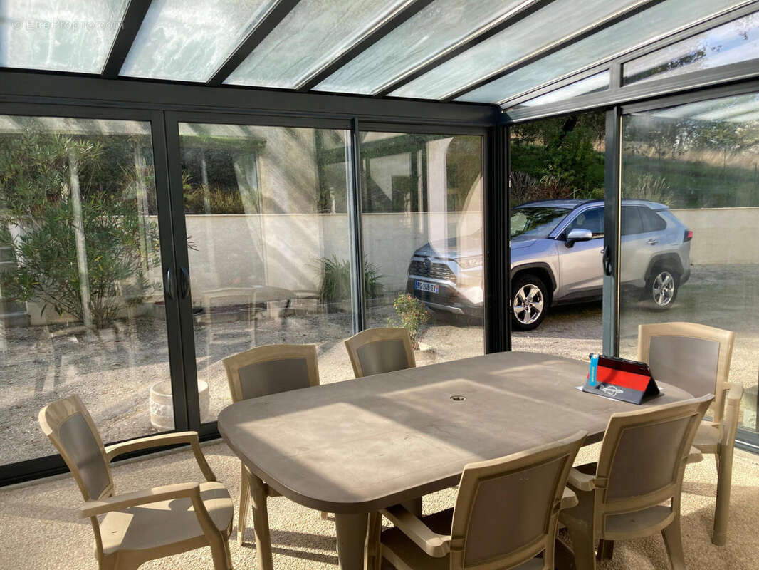 veranda - Maison à SAINT-PIERRE-LAFEUILLE