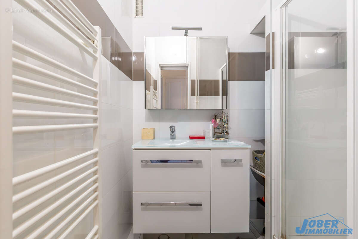 Appartement à NOGENT-SUR-MARNE