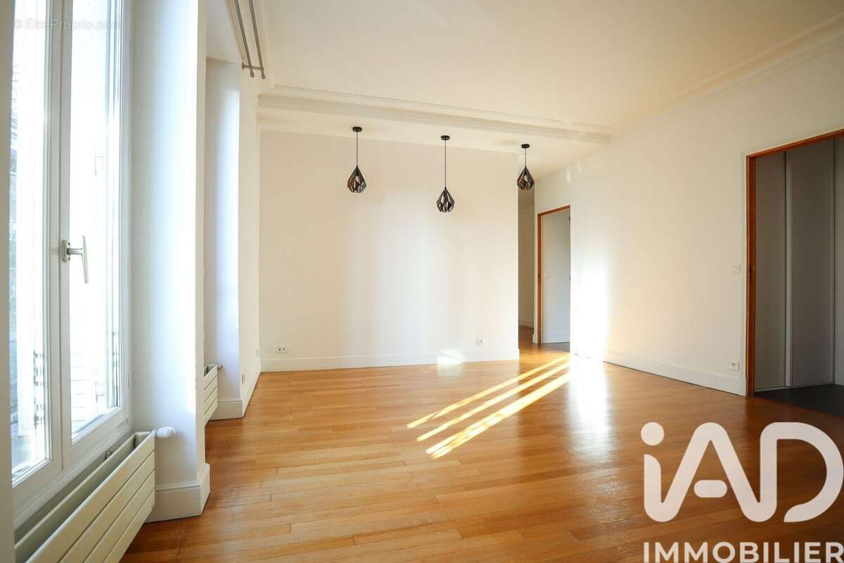 Photo 2 - Appartement à MONTROUGE