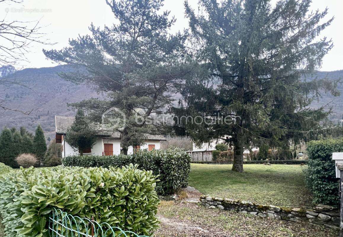 Maison à LES CHAVANNES-EN-MAURIENNE