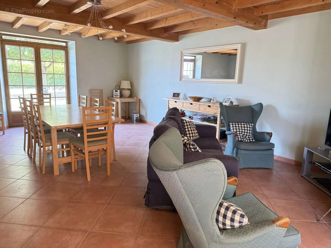Maison de 5 chambres, dont une au rez-de-chaussée - photo 3