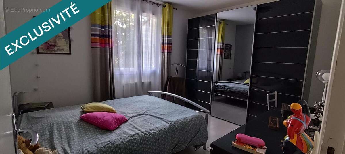 Maison 155 m² à Genouille  - photo 9