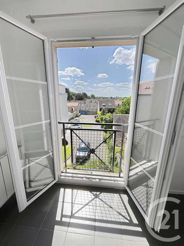 Appartement à BRIE-COMTE-ROBERT