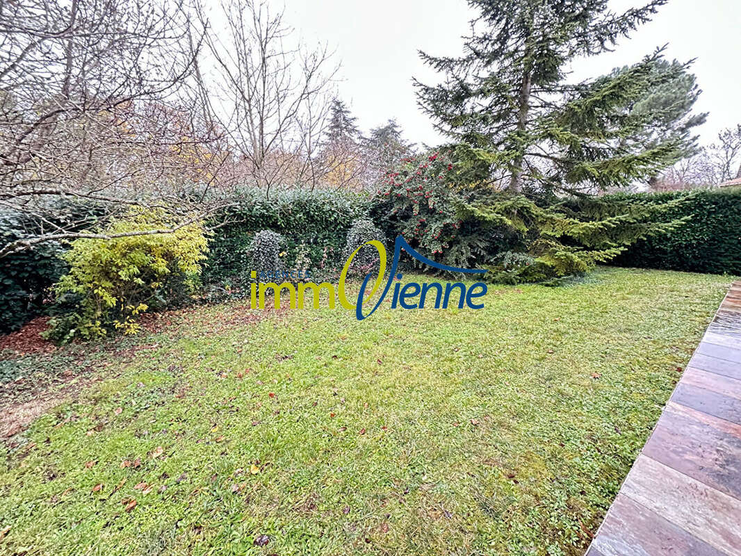 Maison à BUXEROLLES