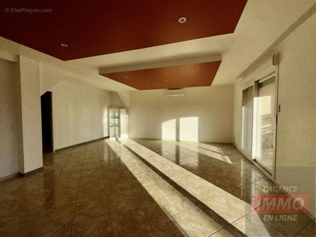 Maison 300 m² à Montchanin  - photo 2