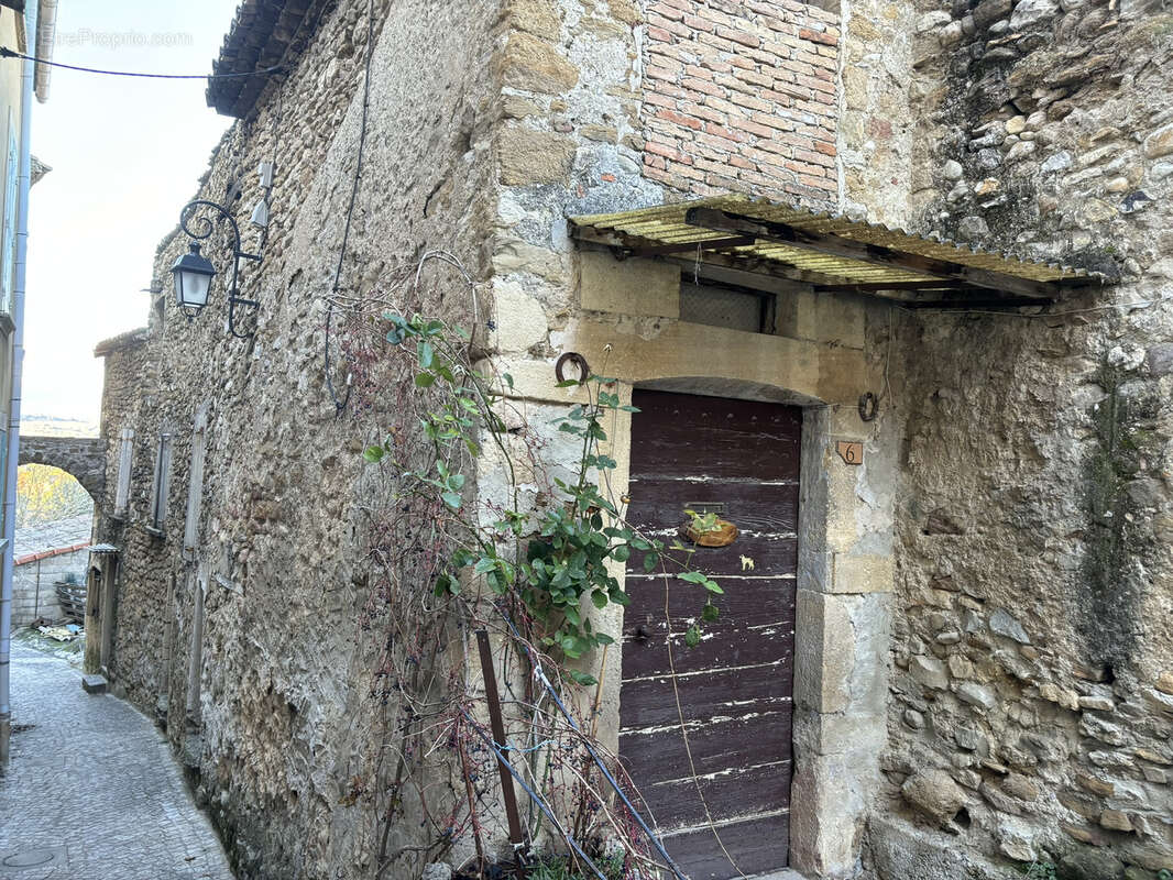 Maison à MIRABEL-AUX-BARONNIES