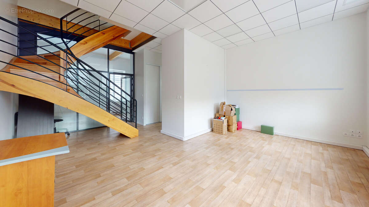 Maison à LA SEAUVE-SUR-SEMENE