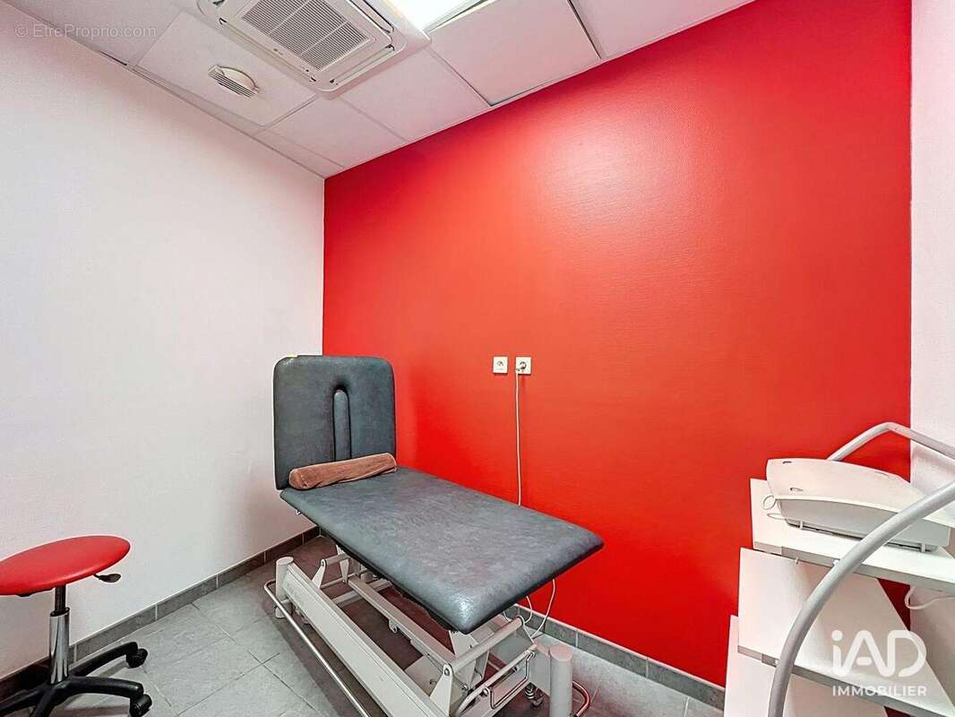 Photo 9 - Commerce à GIVET