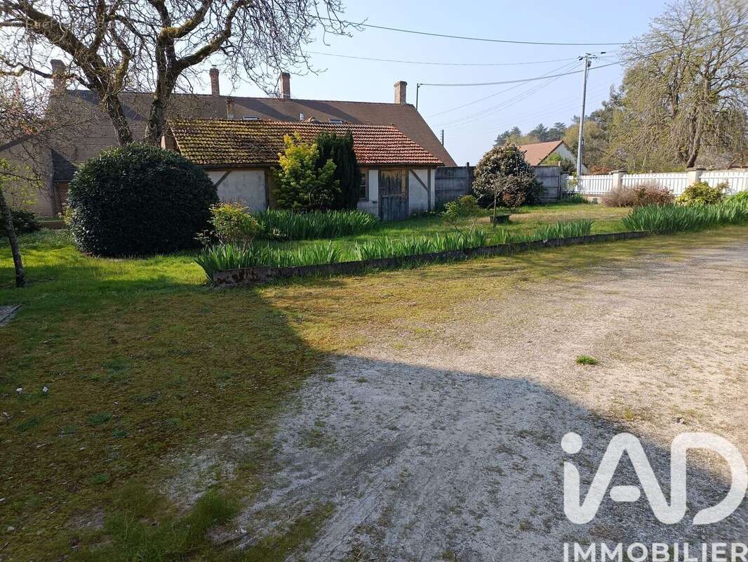 Photo 2 - Maison à DHUIZON