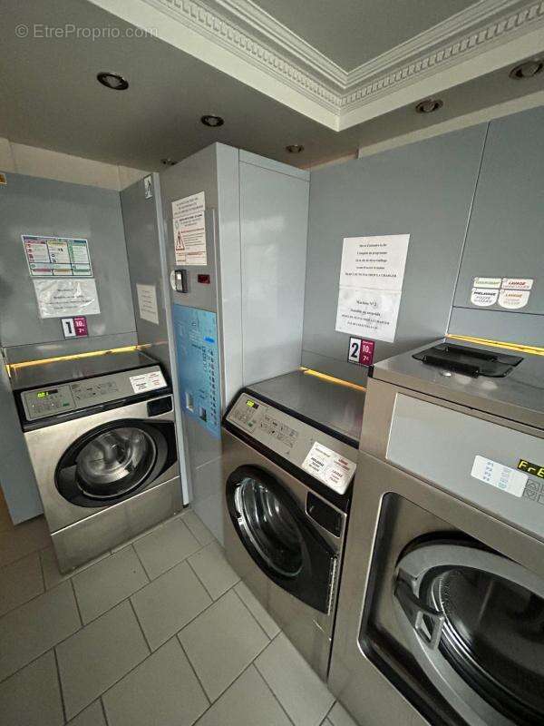 Commerce à MAROLLES-EN-BRIE