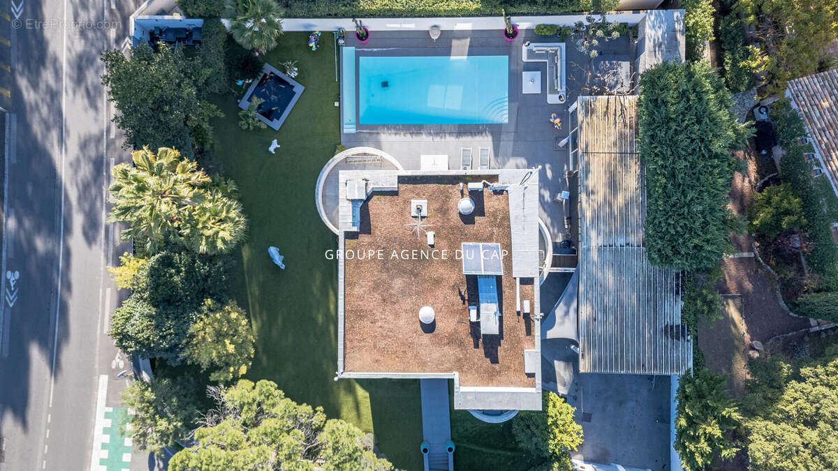Villa d'architecte avec piscine à valescure - photo 17