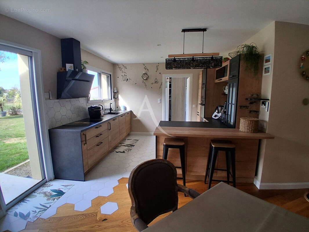 Maison à SAINT-VINCENT-SUR-JARD