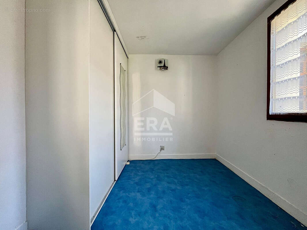 Autre à SAINT-PIERRE-LES-NEMOURS