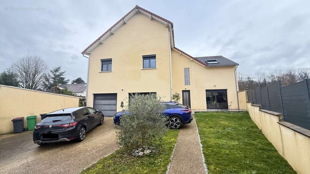 Maison à BAILLET-EN-FRANCE