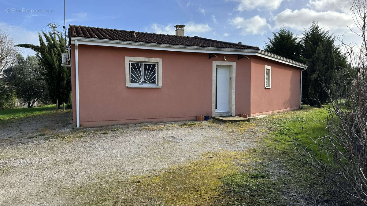 Maison à SAINT-LEGER