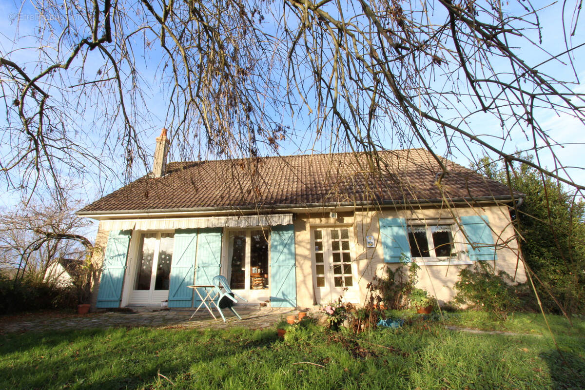 Maison à LA MARCHE