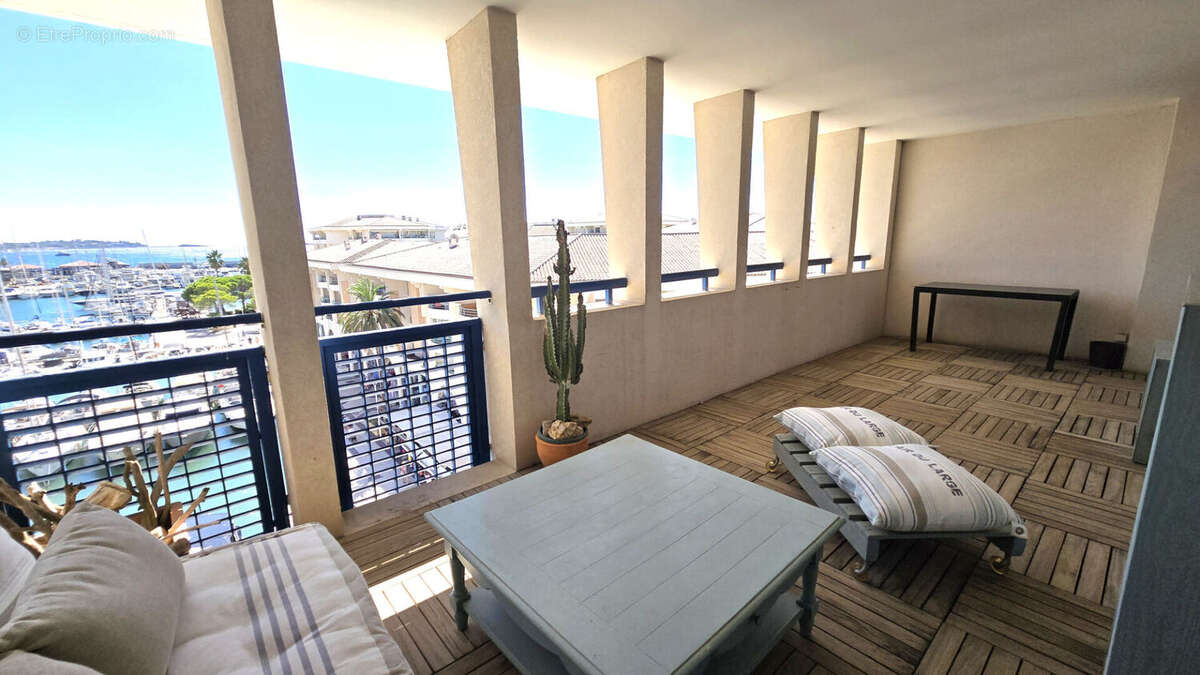 Appartement à FREJUS