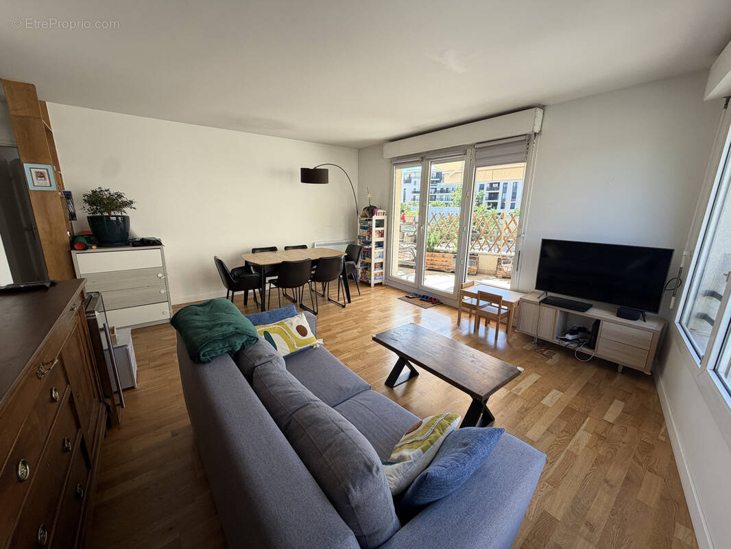 Appartement à NANTERRE