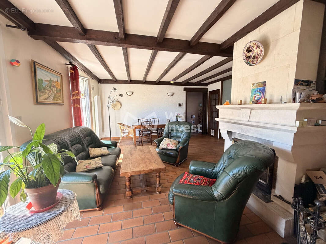 Maison à AUSSILLON