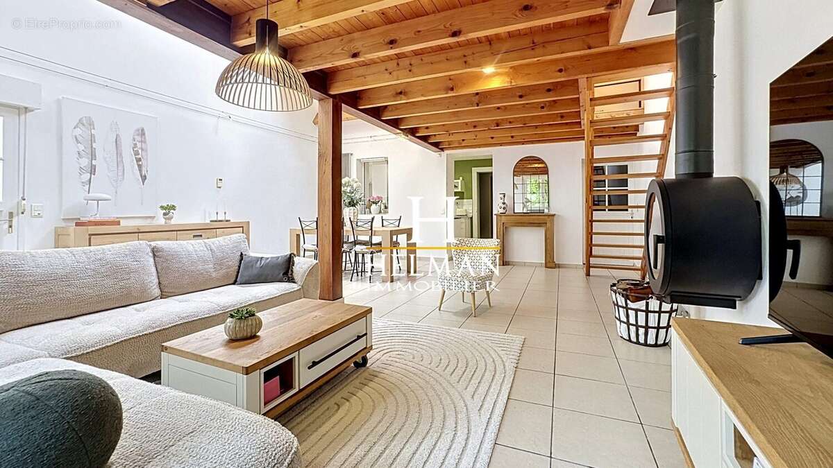 Maison 158 m² à Wizernes  - photo 1