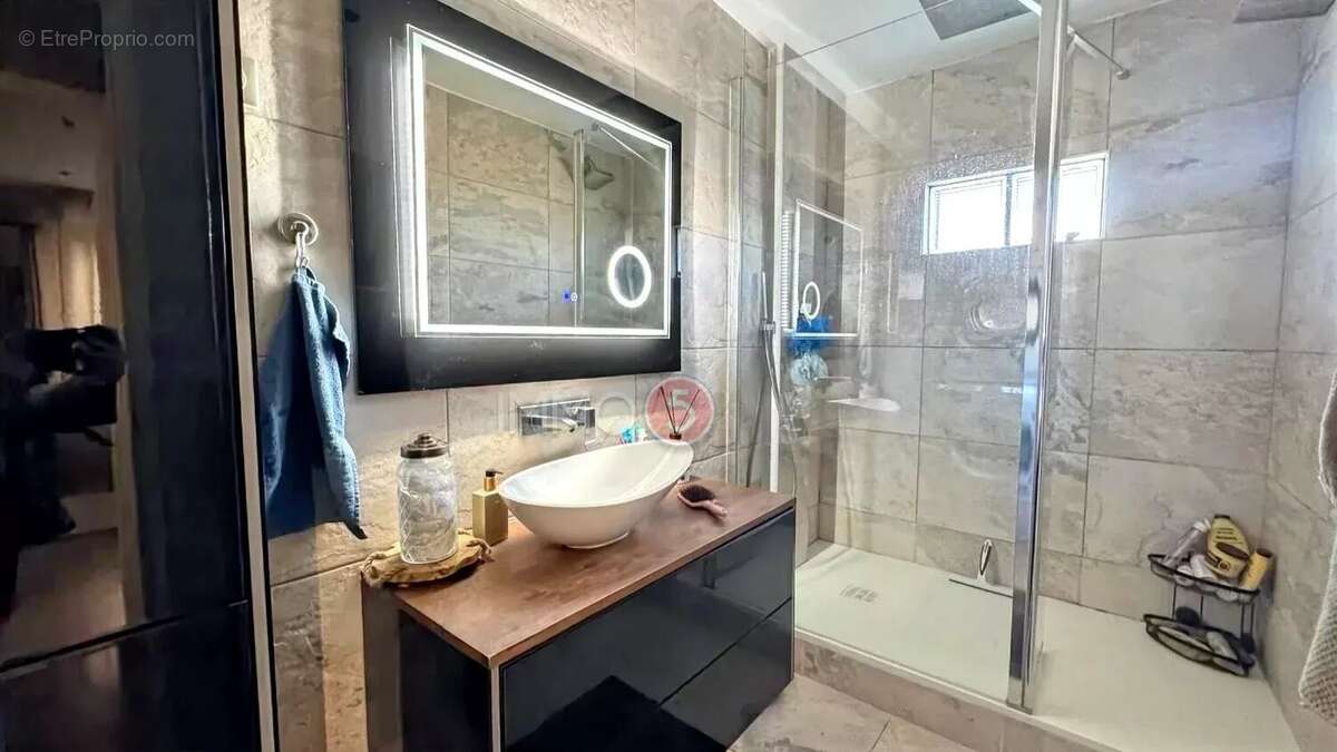 Appartement à LE RAINCY