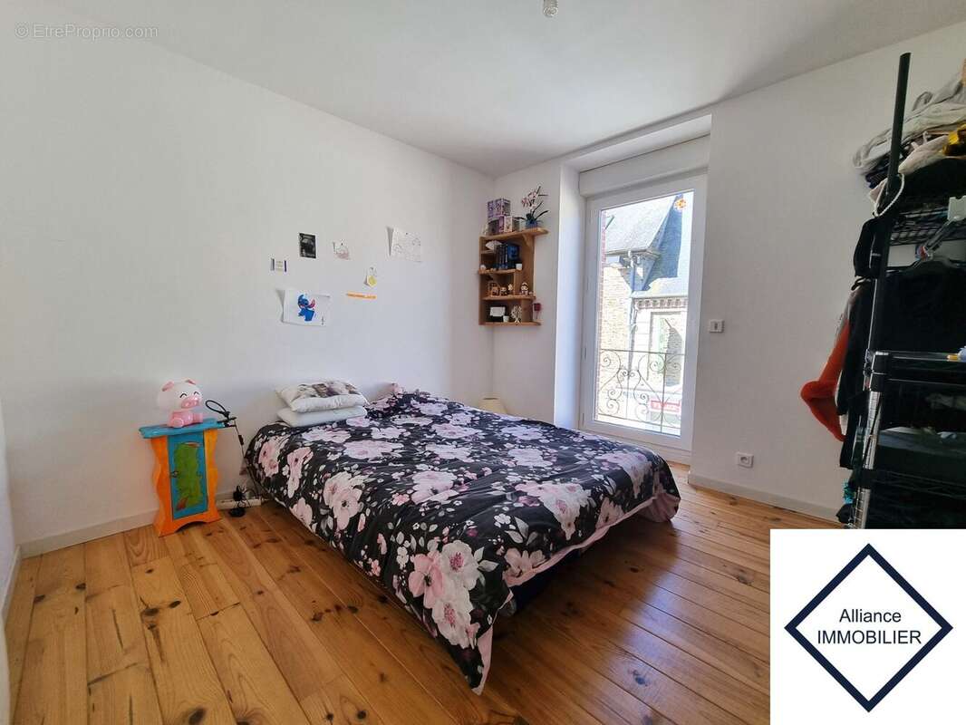 Maison à MONTAUBAN-DE-BRETAGNE