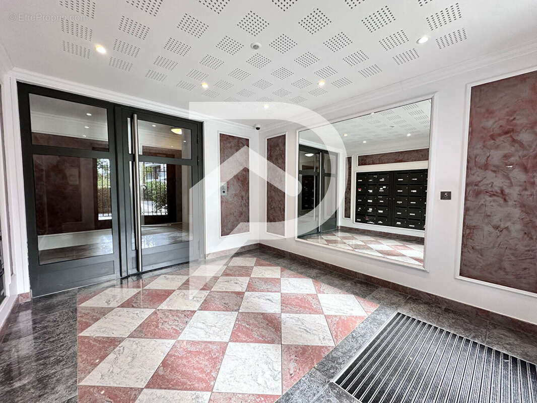 Appartement à MENNECY