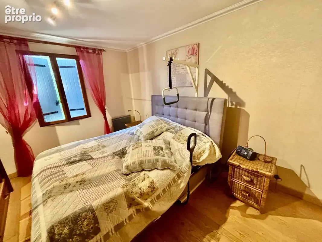 Proche GRIGNAN ,Belle Villa avec piscine, jardin et garage. - photo 23