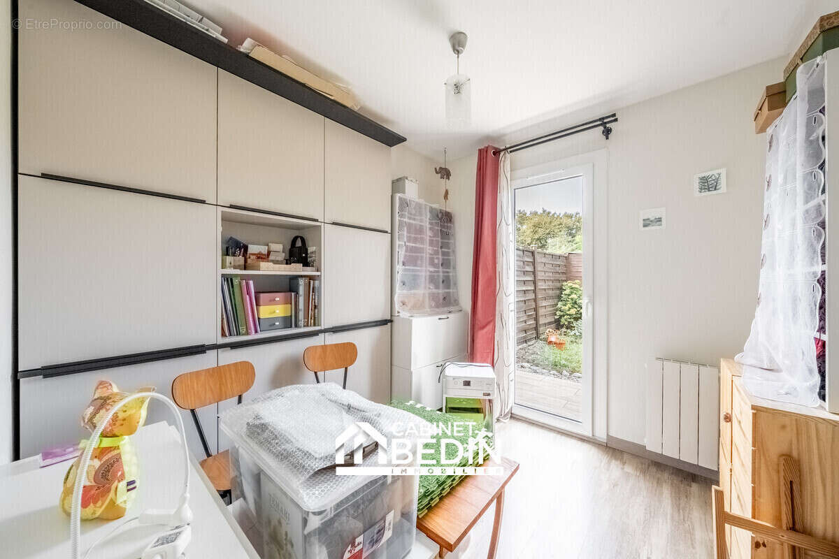 Appartement 81 m² à Blanquefort  - photo 5